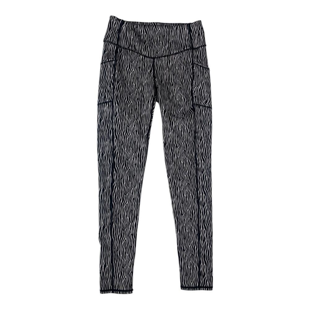 J. McLaughlin women's medium Black white Zebra Print Leggings pockets